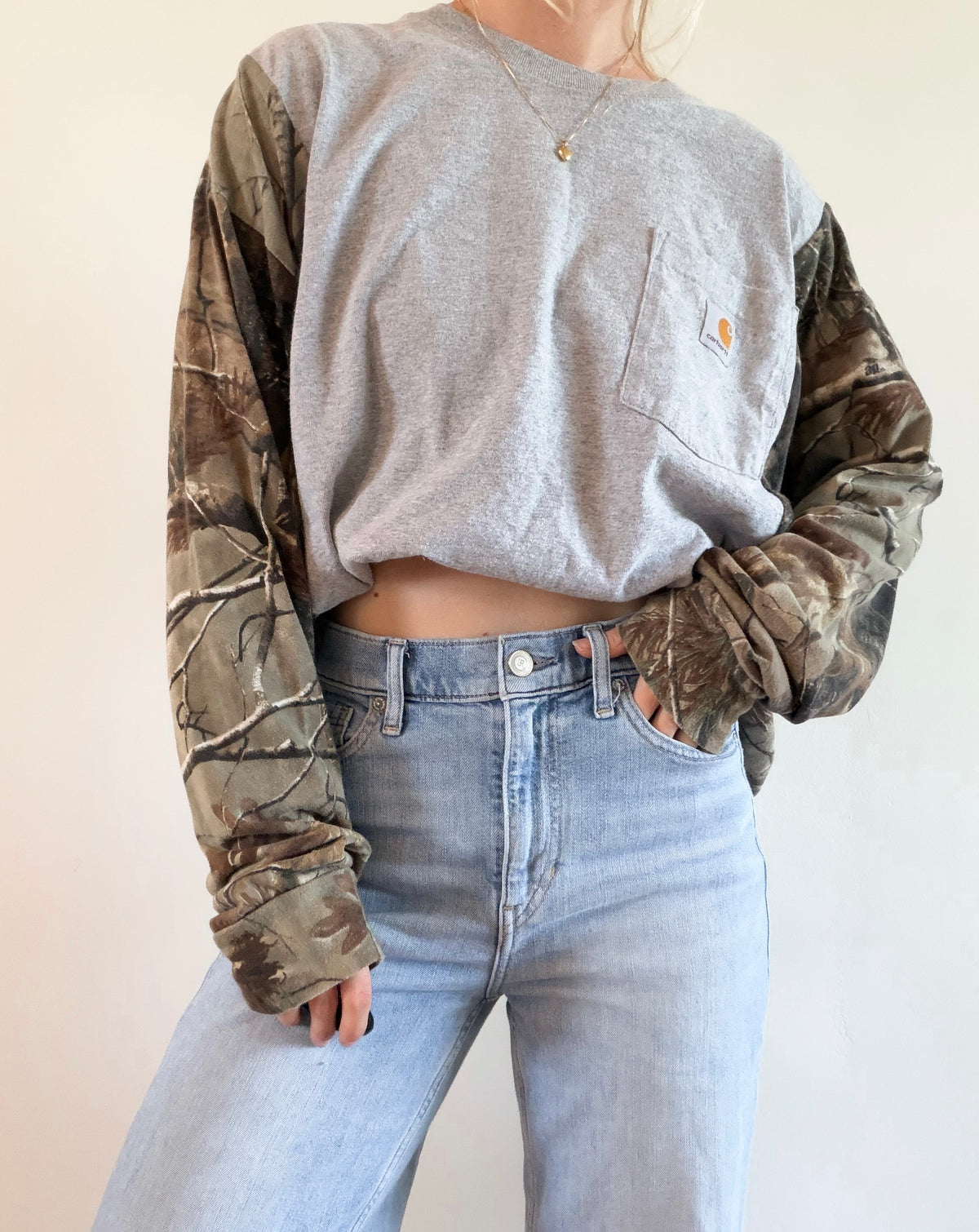 Carhartt pocket tee x camo