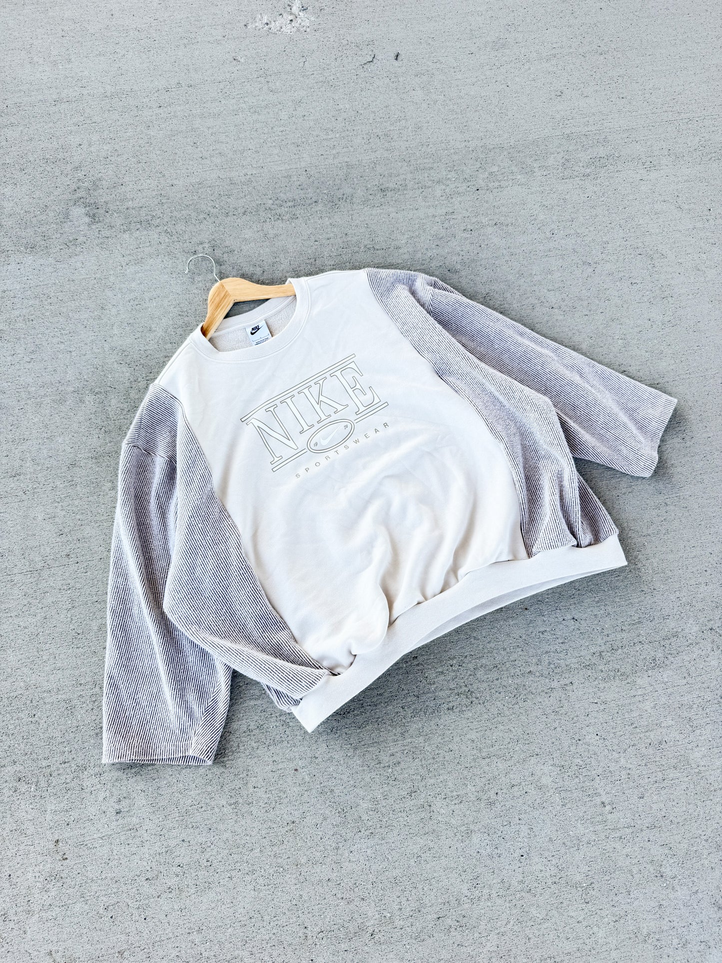 Nike crewneck x brown corduroy