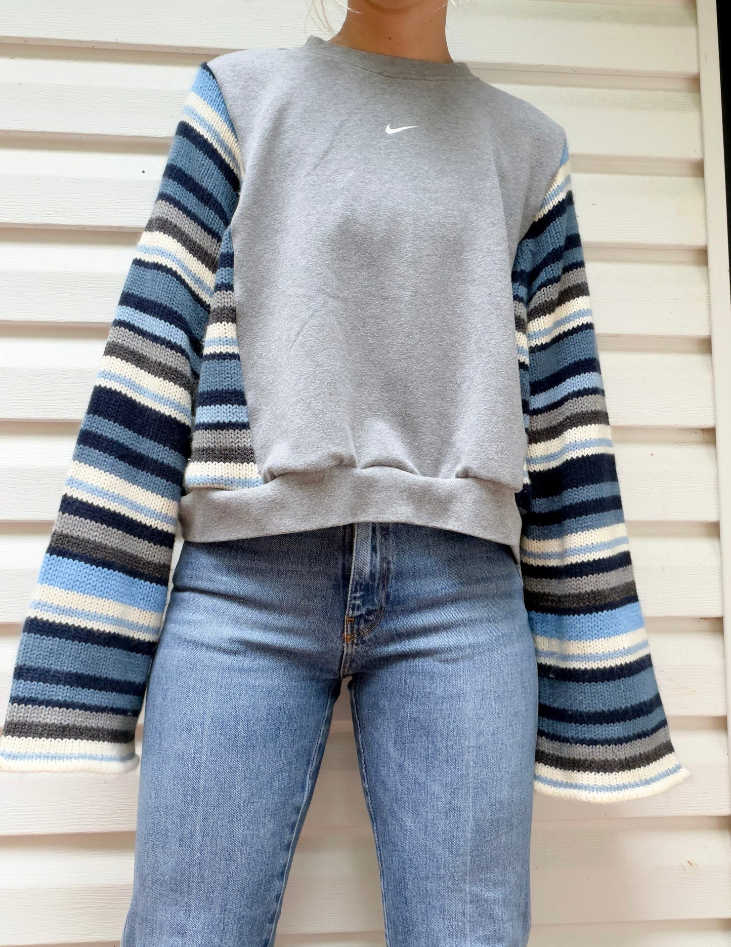Nike center swoosh x vtg sweater