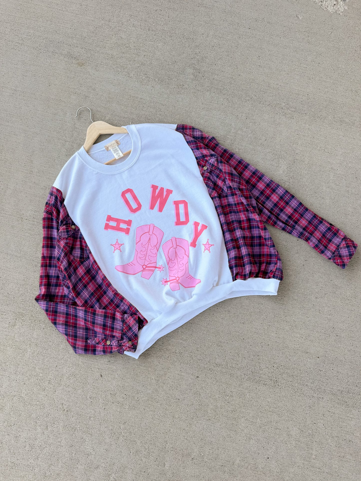 Howdy graphic crewneck x flannel