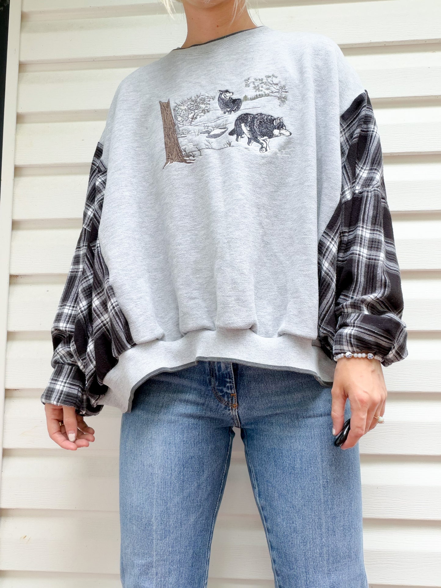 Vintage wolf crewneck x flannel