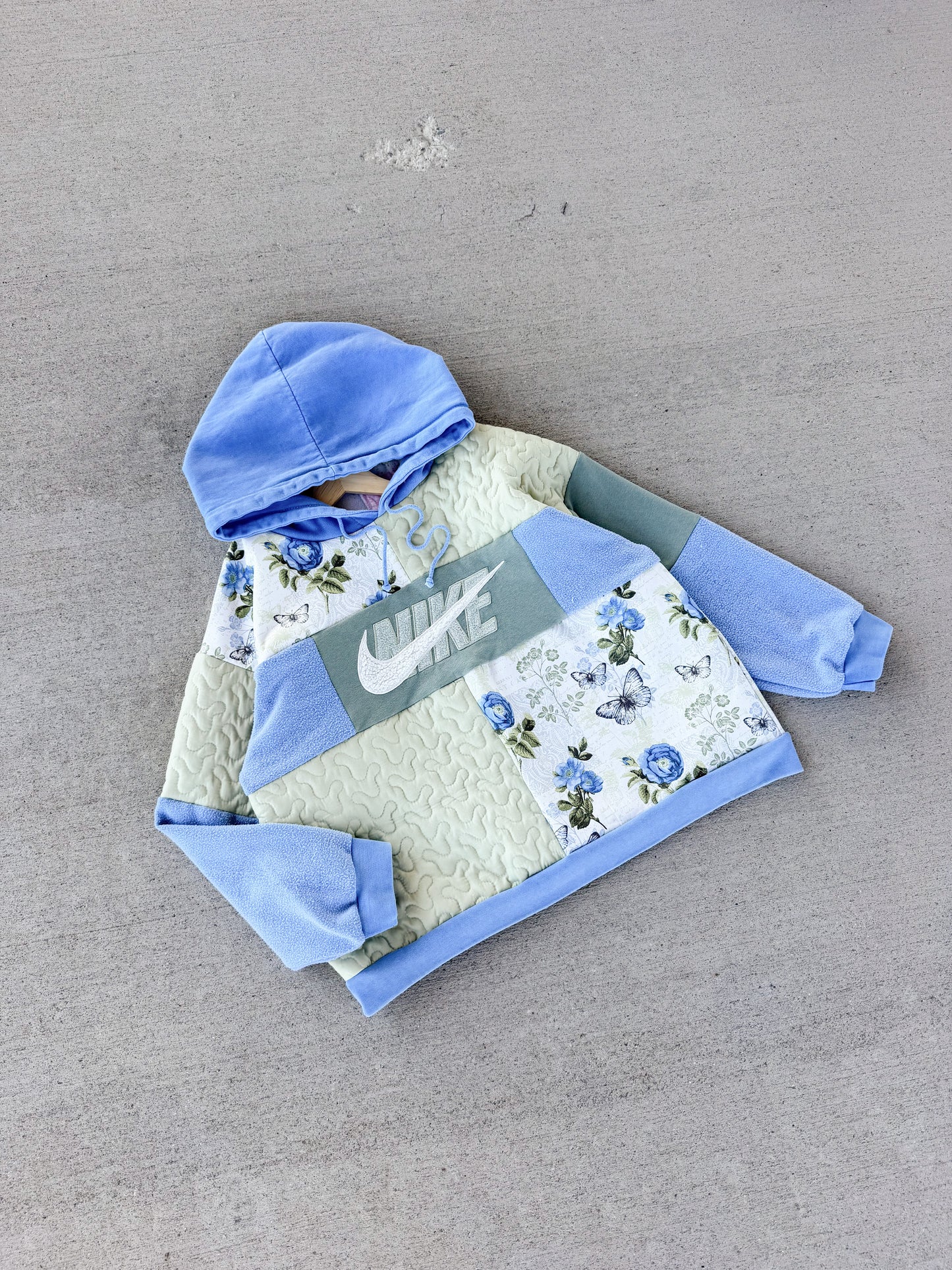 Patchwork Nike hoodie x butterfly gardens