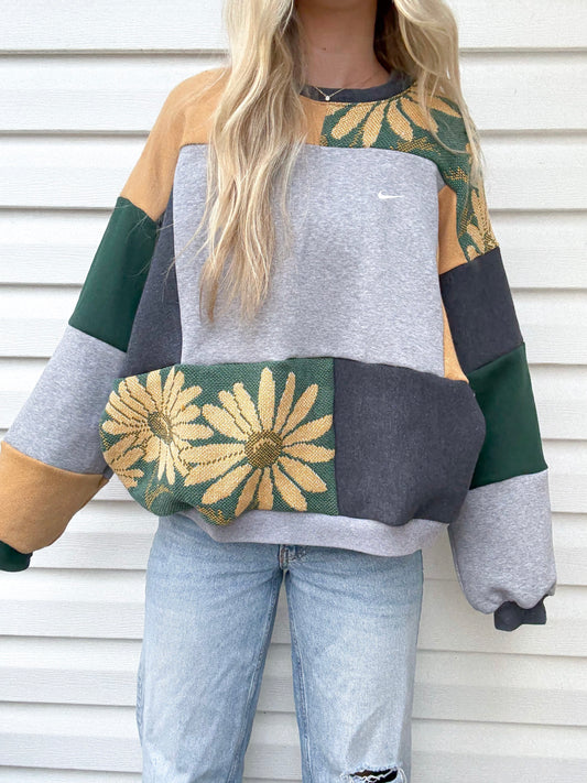 Patchwork Nike x daisy crewneck