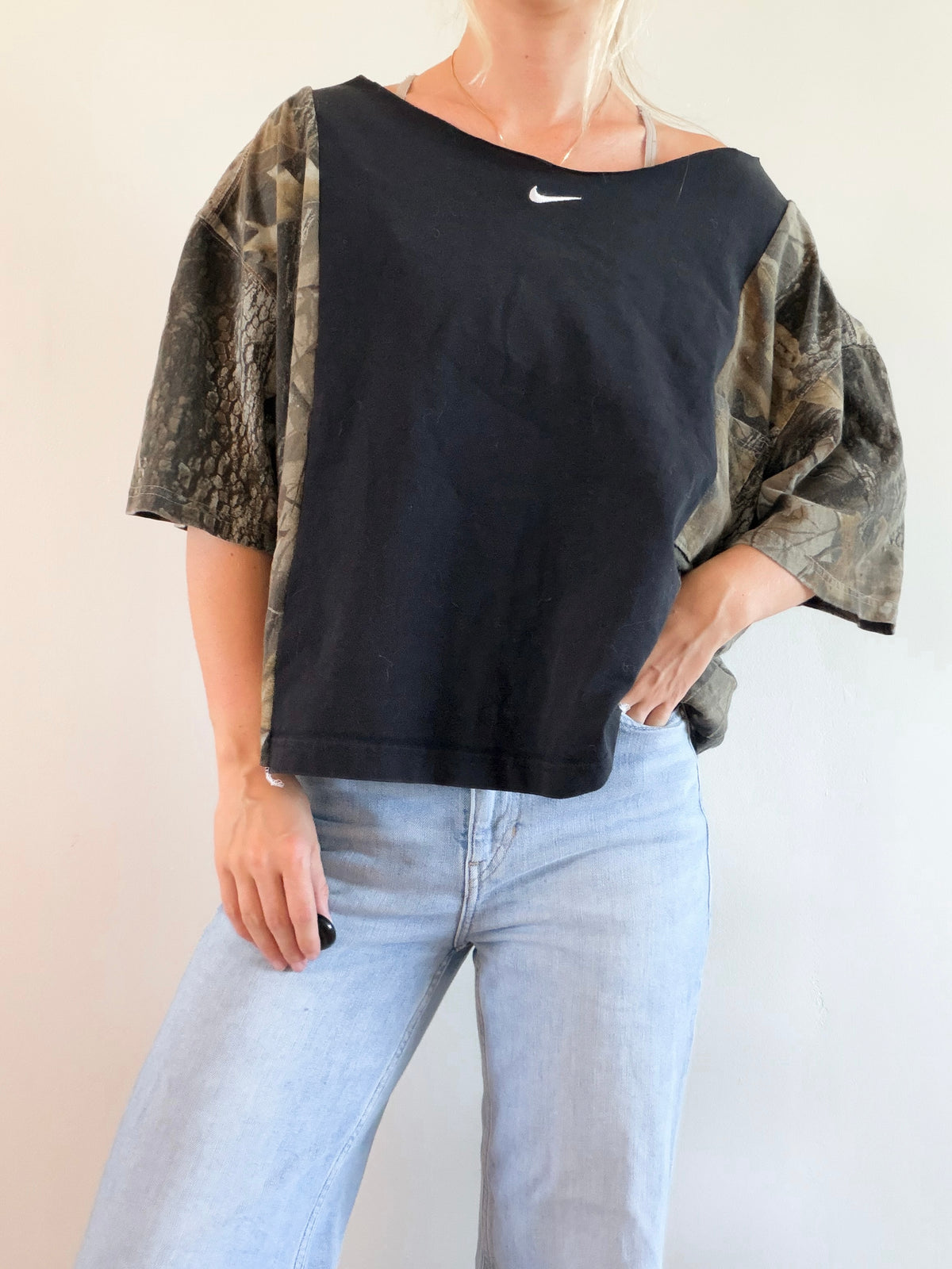 Off shoulder Nike tee x camo
