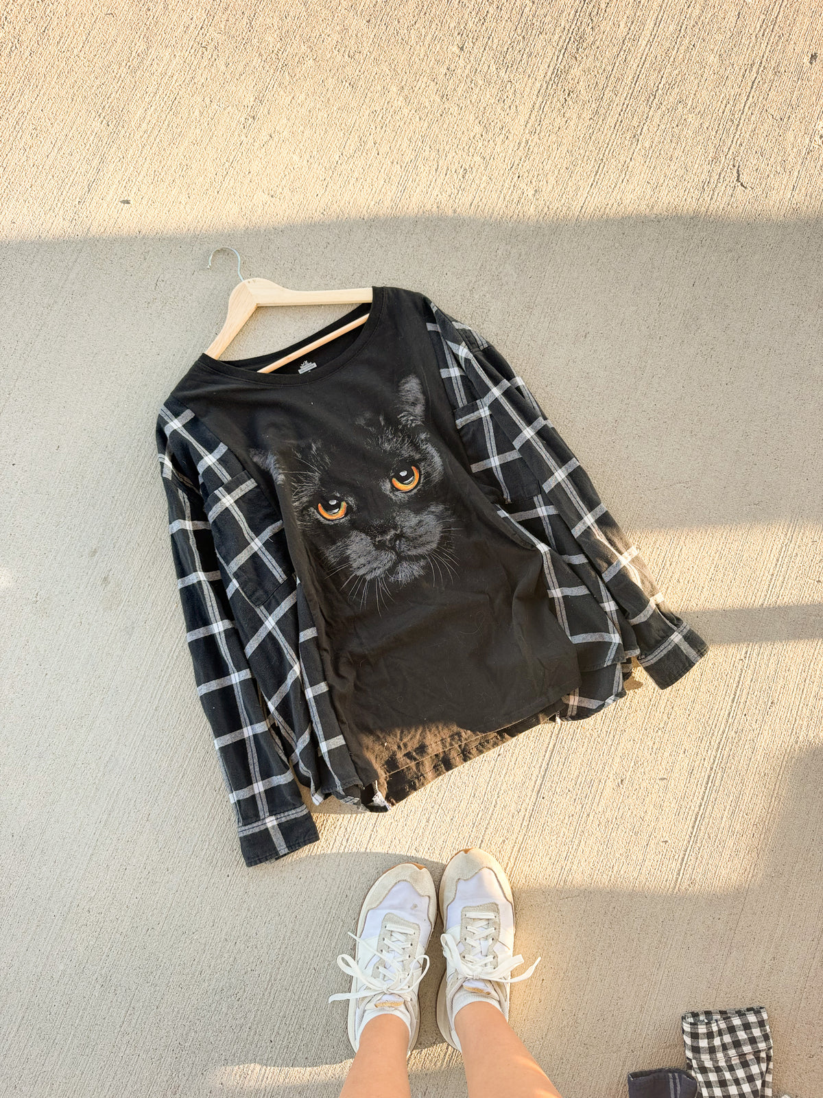 Black Cat flannel tee