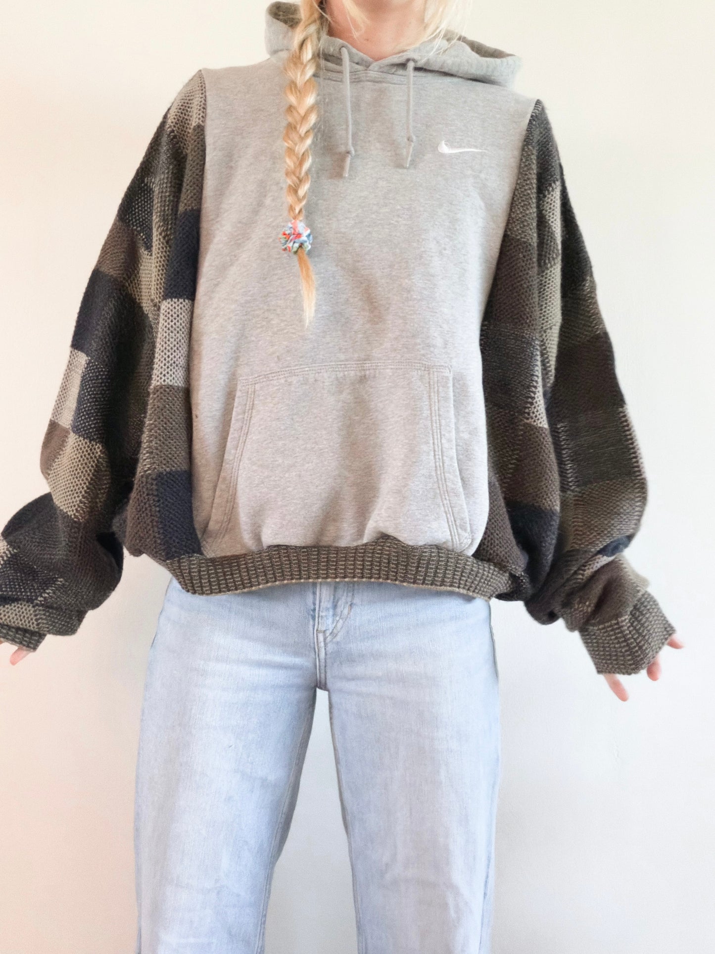 Nike hoodie x vintage sweater