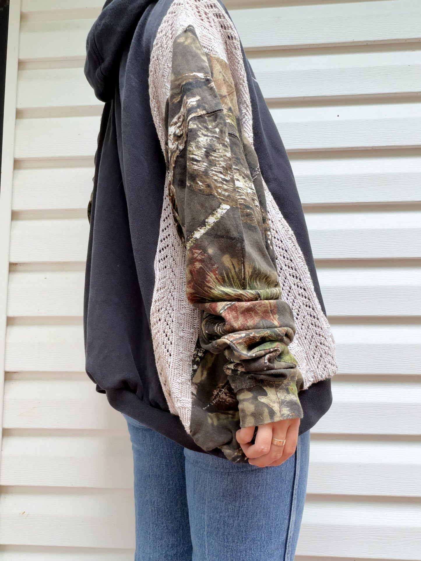 Nike hoodie x camo & sweater
