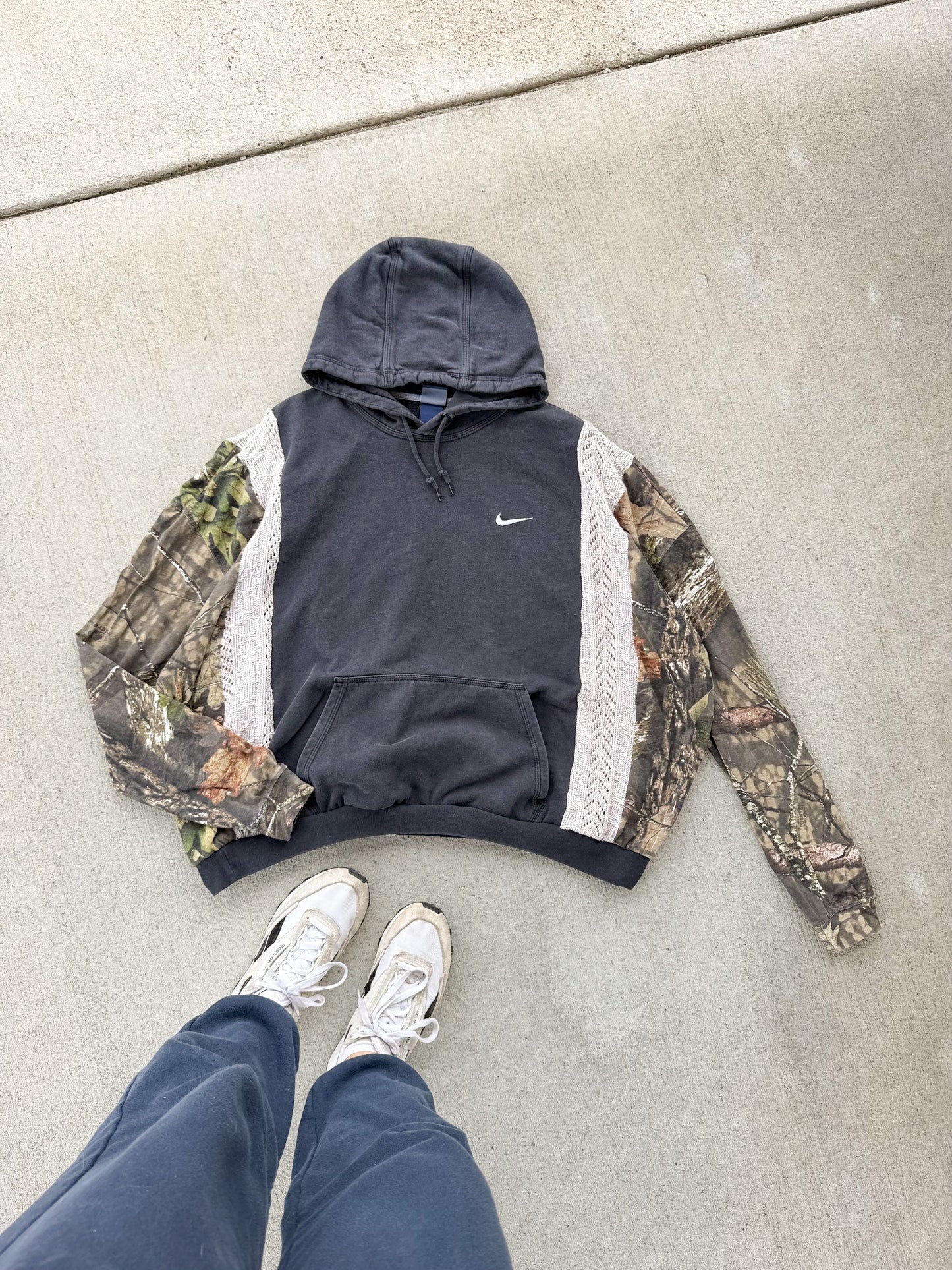 Nike hoodie x camo & sweater